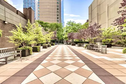 345 E 93rd Street #4K, New York, NY 10128 - Photo 29