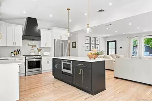 24 Alma St, Sayville, NY 11782 - Photo 3