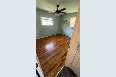 23 Pine Street, Brentwood, NY 11717 - Photo 9