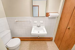 27 Old Farm Rd, Levittown, NY 11756 - Photo 21