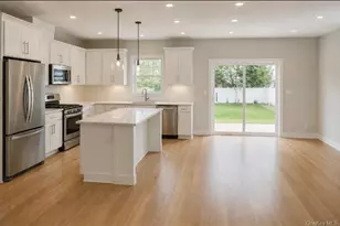 35 Bedford St, Wyandanch, NY 11798 - Photo 3