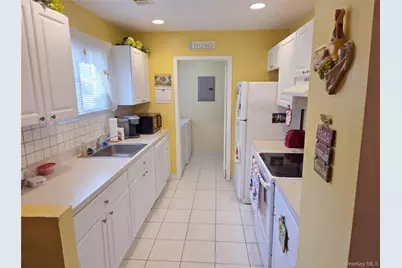 234 Springmeadow Drive #K, Holbrook, NY 11741 - Photo 7