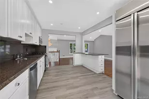 11 Penguin Ln, Commack, NY 11725 - Photo 13