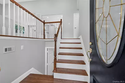 11 Penguin Lane, Commack, NY 11725 - Photo 3