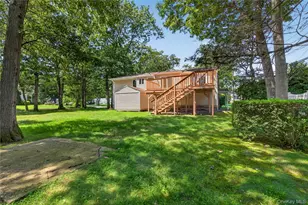 11 Penguin Ln, Commack, NY 11725 - Photo 35