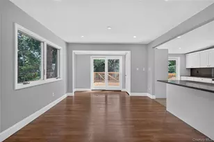 11 Penguin Ln, Commack, NY 11725 - Photo 9