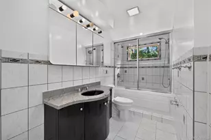 11 Penguin Ln, Commack, NY 11725 - Photo 17