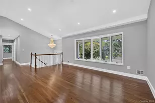 11 Penguin Ln, Commack, NY 11725 - Photo 7