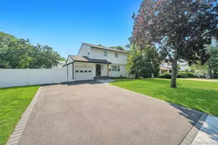 241 Tree Rd, Centereach, NY 11720 - Photo 3