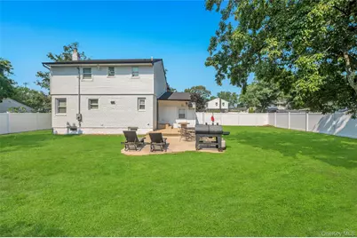 241 Tree Road, Centereach, NY 11720 - Photo 5