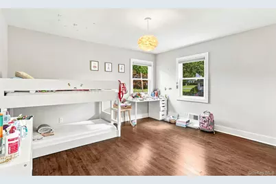24 Benedict Road, Scarsdale, NY 10583 - Photo 17