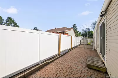 941 Lyman Avenue, Peekskill, NY 10566 - Photo 31