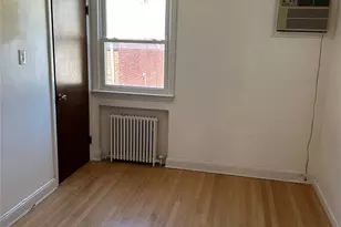 1086 Tulip Ave, Franklin Square, NY 11010 - Photo 9