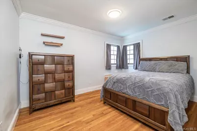 145 Bismark Avenue, Valley Stream, NY 11581 - Photo 13