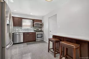 43 Stewart Ave, Garden City, NY 11530 - Photo 7
