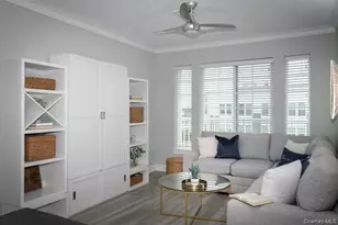 75 E Hoffman Ave, Lindenhurst, NY 11757 - Photo 5