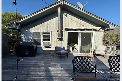 200 Surf Walk, Cherry Grove, NY 11782 - Photo 5