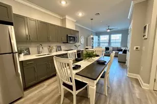 75 E Hoffman Ave, Lindenhurst, NY 11757 - Photo 3