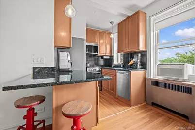 3810 Greystone Avenue #504, Bronx, NY 10463 - Photo 9