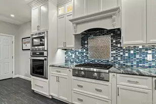 23 Willow Ridge Dr, Smithtown, NY 11787 - Photo 15