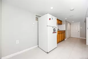 88-35 75th Ave, Glendale, NY 11385 - Photo 23