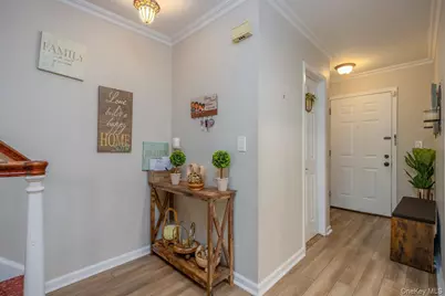 414 Pawnee Court, Suffern, NY 10901 - Photo 5