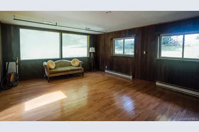 21 Courts Lane, Hudson, NY 12534 - Photo 17