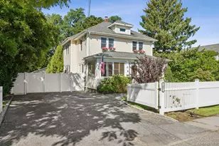 68 Lincoln Ave, Sayville, NY 11782 - Photo 3