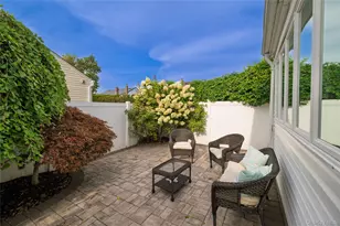 85 Jeffery Ln, Oceanside, NY 11572 - Photo 27