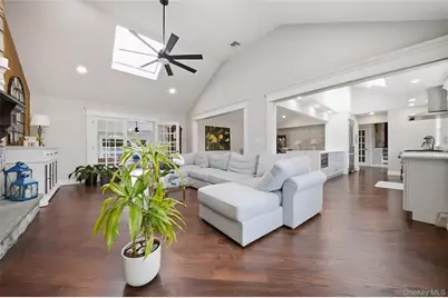 5 Renee Place, Massapequa Park, NY 11762 - Photo 11
