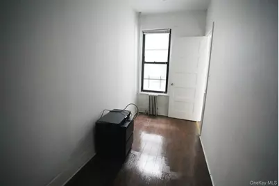 1881 Putnam Avenue, Ridgewood, NY 11385 - Photo 5