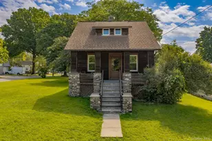 256 Cottage St, Middletown, NY 10940 - Photo 3