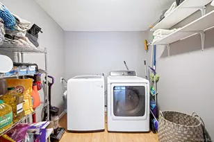 187 Oak St, Medford, NY 11763 - Photo 25