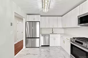38 Heritage Dr, New City, NY 10956 - Photo 5