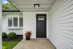 16 Adobe Dr, Shirley, NY 11967 - Photo 5