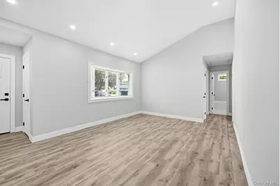 16 Adobe Drive, Shirley, NY 11967 - Photo 9