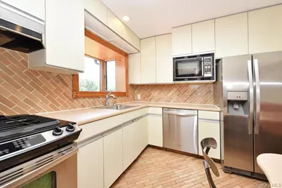 12 Leonard Road, Syosset, NY 11791 - Photo 13