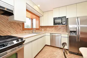 12 Leonard Rd, Syosset, NY 11791 - Photo 13
