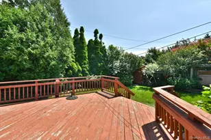 12 Leonard Rd, Syosset, NY 11791 - Photo 19