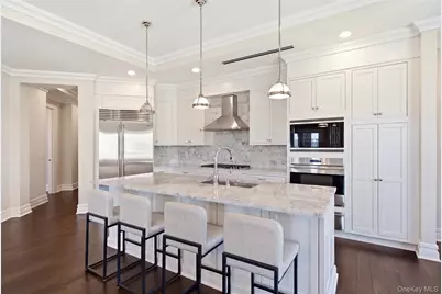 3000 Royal Court #3206, North Hills, NY 11040 - Photo 11