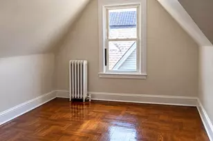84-27 85th Dr, Woodhaven, NY 11421 - Photo 9
