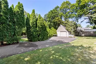 30 Merritts Pond Rd, Riverhead, NY 11901 - Photo 25