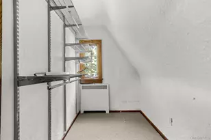 30 Merritts Pond Rd, Riverhead, NY 11901 - Photo 13