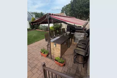 1016 Theodora Street, Franklin Square, NY 11010 - Photo 13