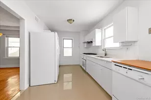 70-15 Manse St, Forest Hills, NY 11375 - Photo 9