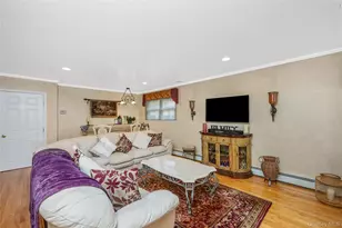 14 Arthur St, Farmingdale, NY 11735 - Photo 17
