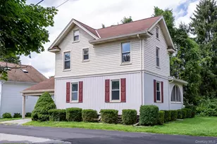 7 Maple Ave, Millbrook, NY 12545 - Photo 5