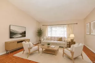 20 Sprucetree Ln, South Huntington, NY 11746 - Photo 5