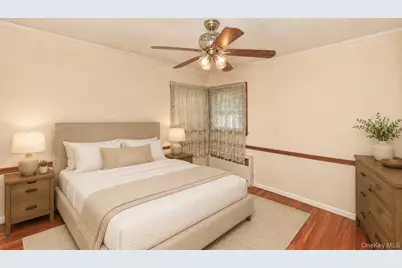 20 Sprucetree Lane, South Huntington, NY 11746 - Photo 11