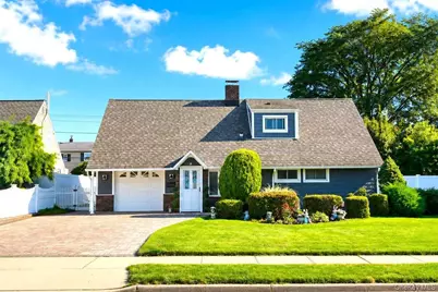 31 Sunrise Lane, Levittown, NY 11756 - Photo 1